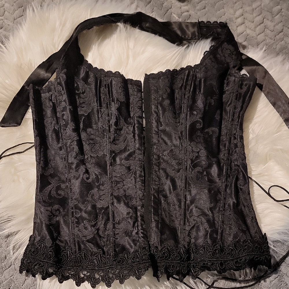 Elegant Black Lace Women's Top